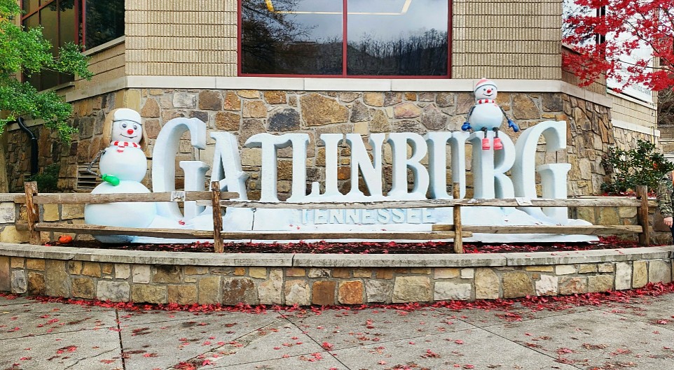 gatlinburg, tennessee sign