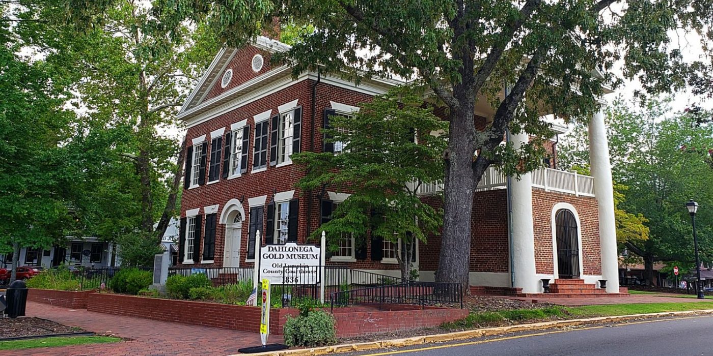 Discover Gold - Dahlonega Visitors Center