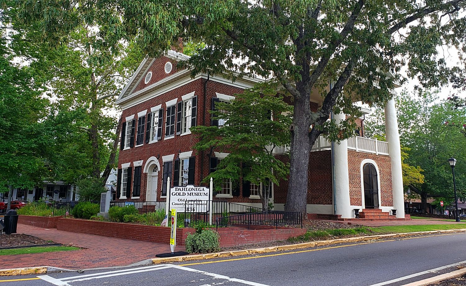 Gold Panning - Dahlonega Visitors Center