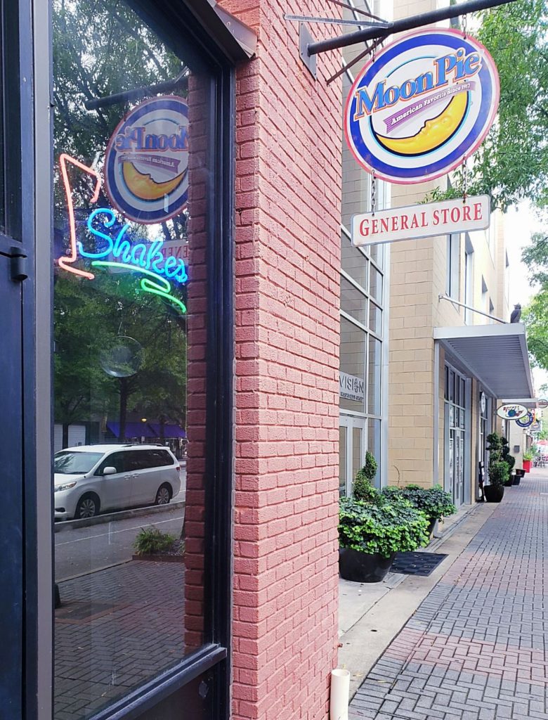 moon pie general store in chattanooga, tennessee